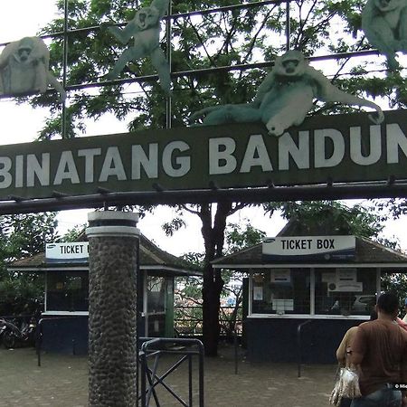 Zen Rooms Bukit Tunggul Bandung Exteriör bild