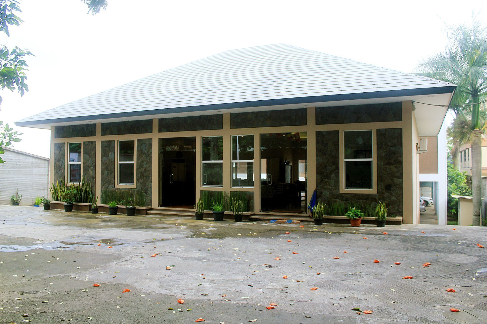 Zen Rooms Bukit Tunggul Bandung Exteriör bild